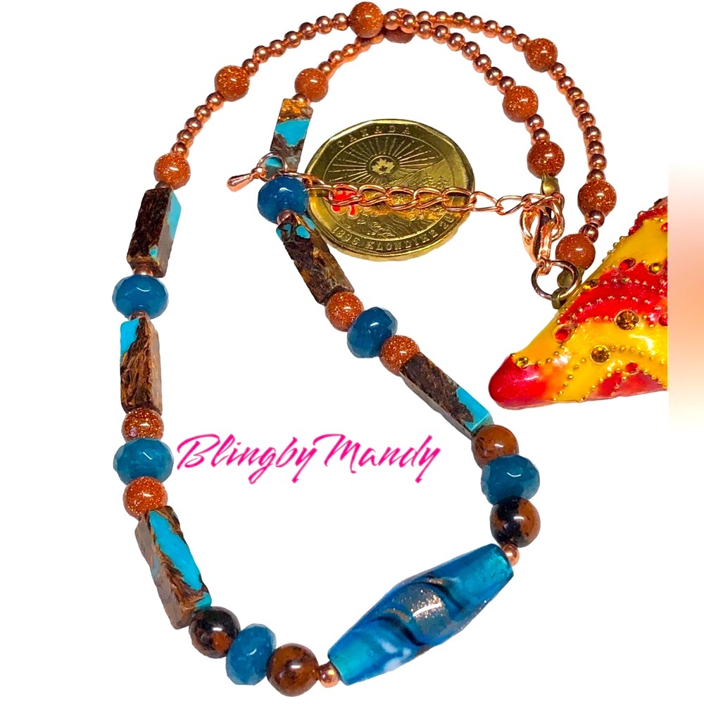 💍🎉stunning blue Italian glass bead in a collar style necklace